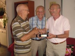 Overhandiging gouden penseel aan Wim Brugman 3